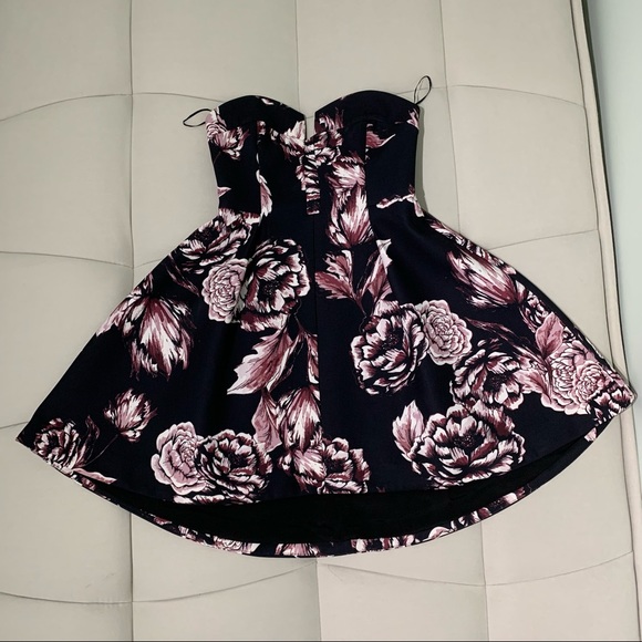 Evening Cocktail Dress - Picture 3 of 16